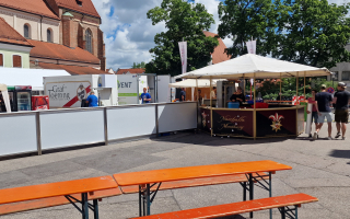 Längste Festtafel Bayerns