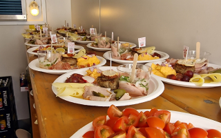 Längste Festtafel Bayerns