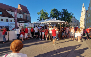 Längste Festtafel Bayerns